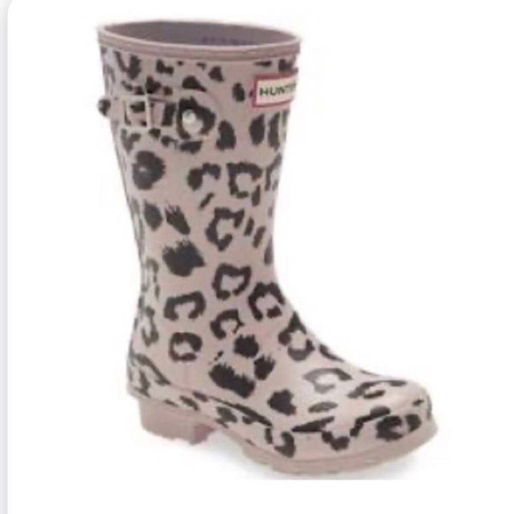 Hunter boots (used excellent condition). I’ll post recent photos upon request.